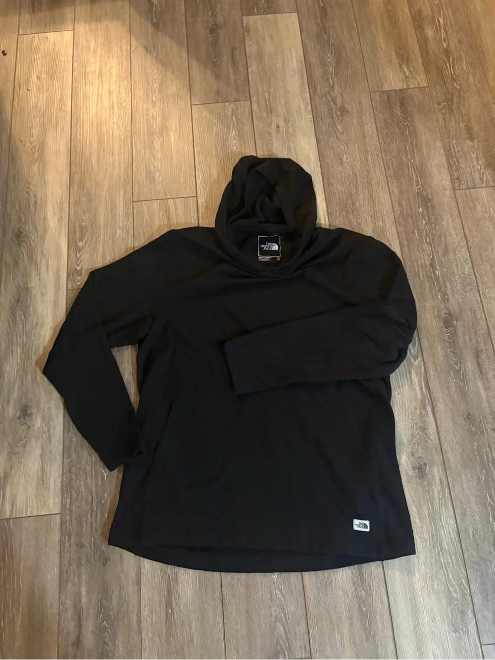 The North Face Men's Black Lightweight shirt/Pullover Hoodie